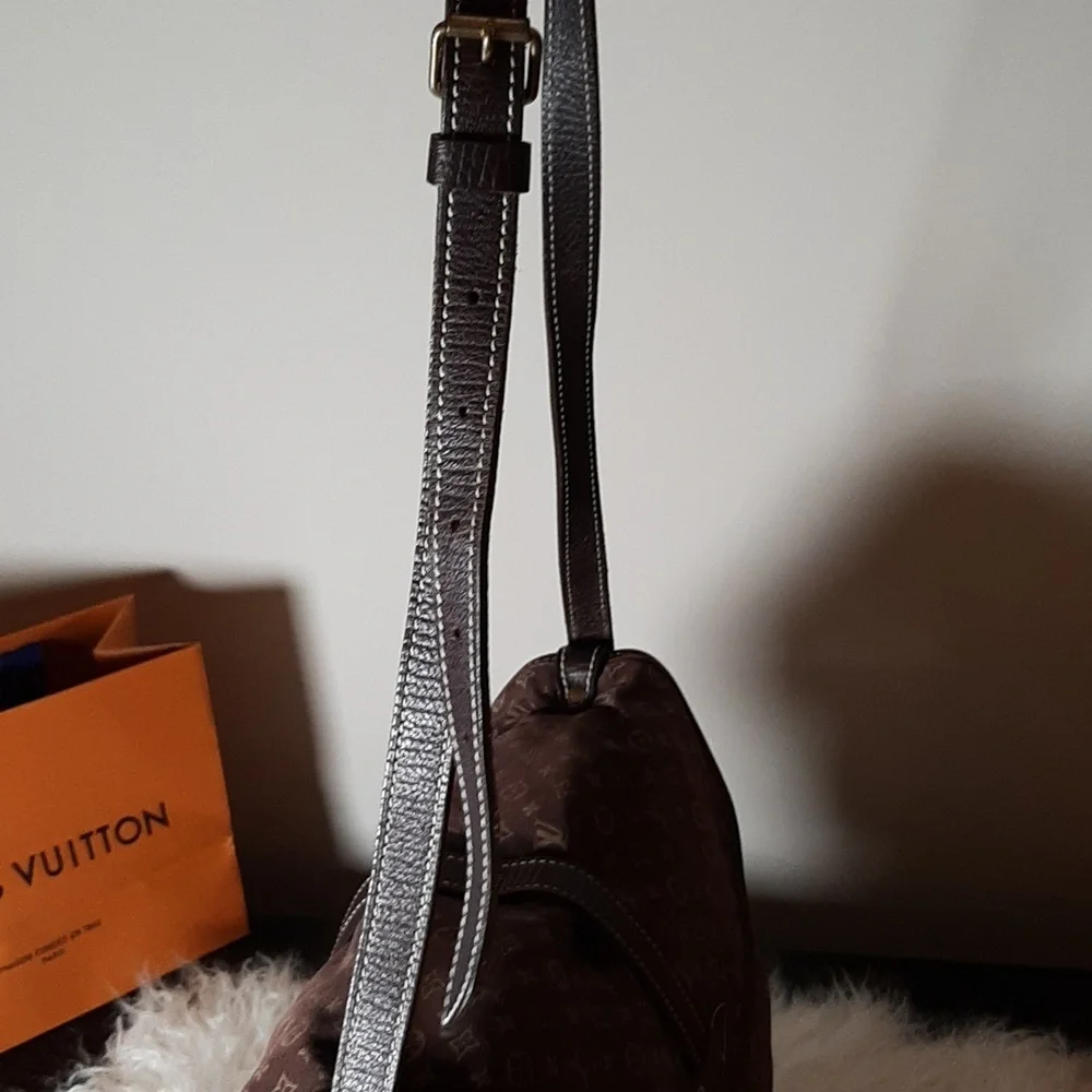 Louis Vuitton Samur 30 Monogram Mini Lin EUC